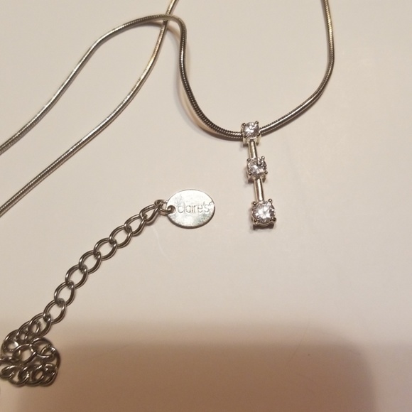 Claire's CZ 3 Stone Necklace - Picture 3 of 4